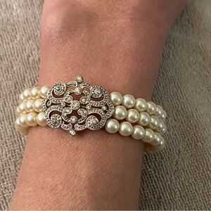 Vintage 8” Cuff Bracelet 3 Strand Faux Pearls Silver Center Pendant Clear Stones